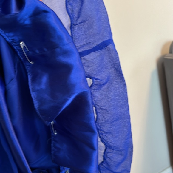 Aidan Mattox Beaded Gown 100% Silk - Picture 8 of 10